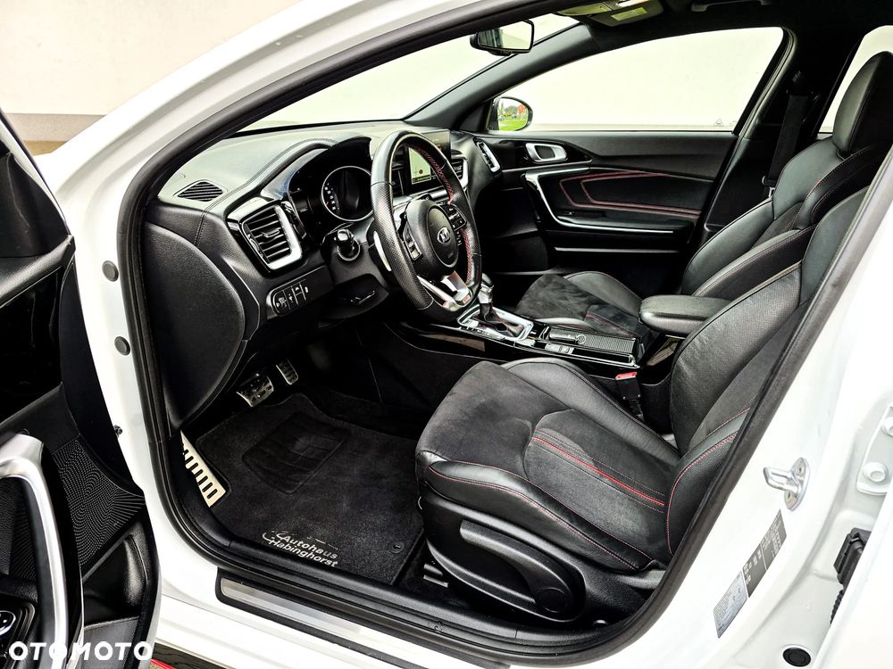 Kia ProCeed 1.6 T-GDI DCT7 OPF GT - 32