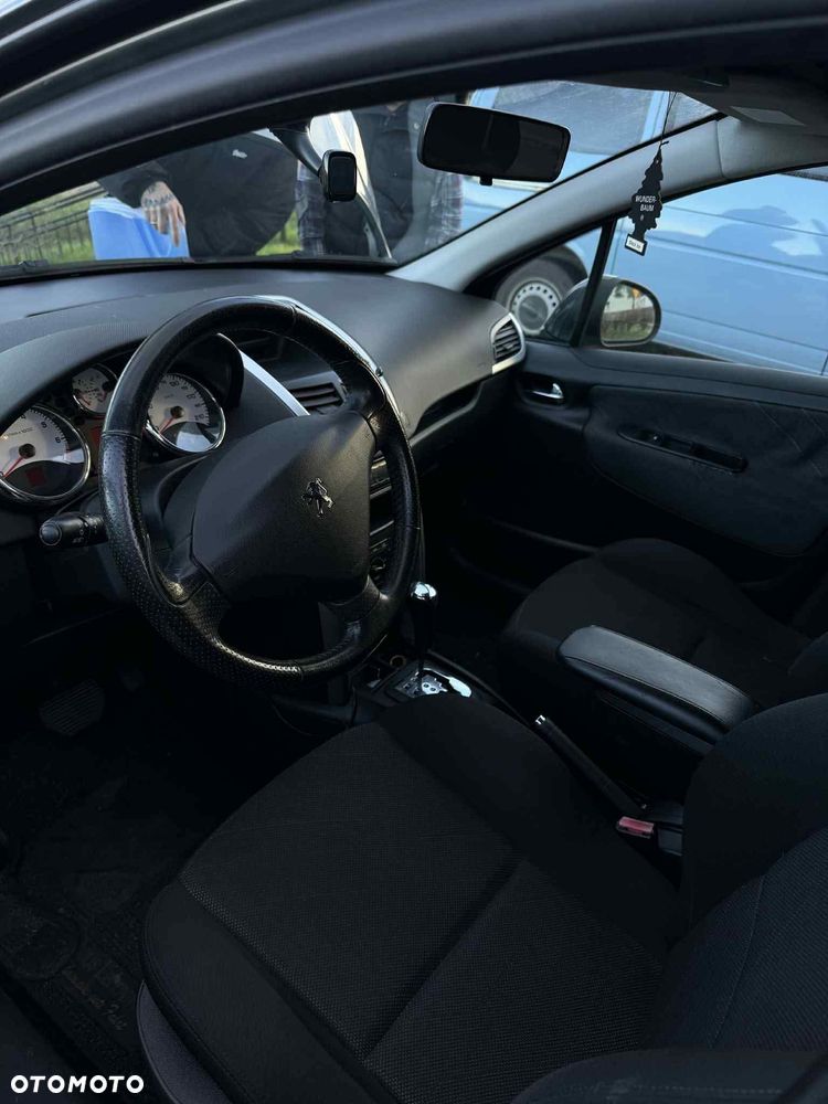 Peugeot 207 120 VTi Automatik Premium - 4