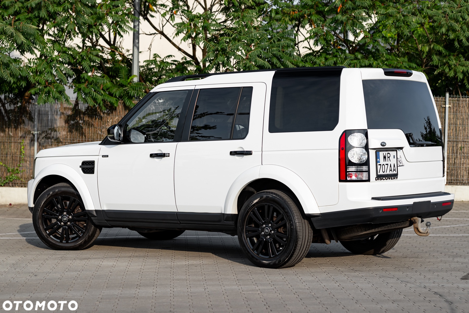 Land Rover Discovery SD V6 HSE - 14
