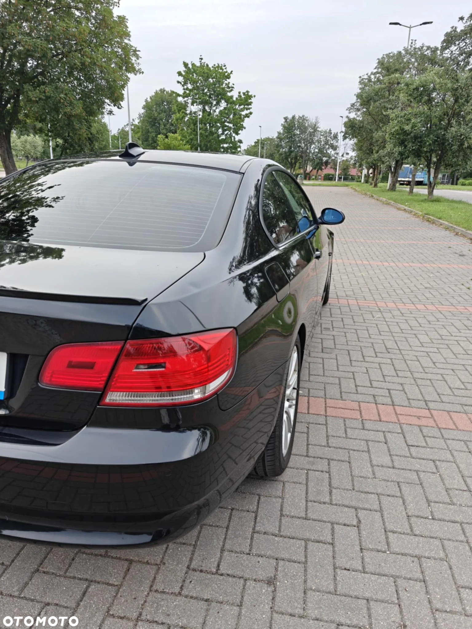 BMW Seria 3 320i Coupe - 10