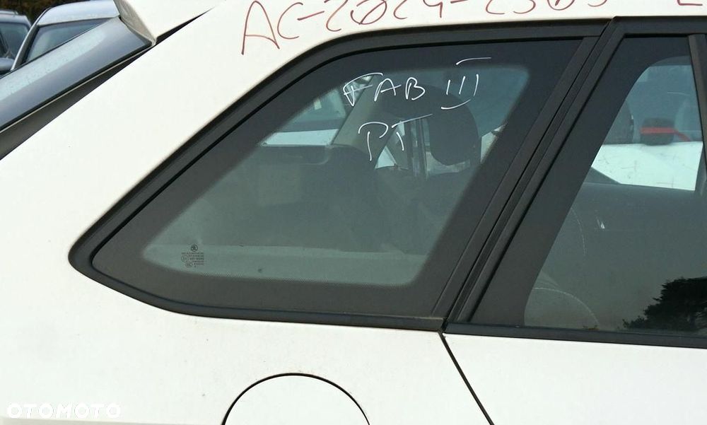 SZYBA KAROSERYJNA TYLNA PRAWA BOCZNA FABIA III NJ5 LIFT KOMBI 6V9845298A SKODA 2018-2021 - 1
