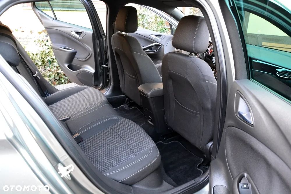 Opel Astra 1.4 Turbo Innovation - 27