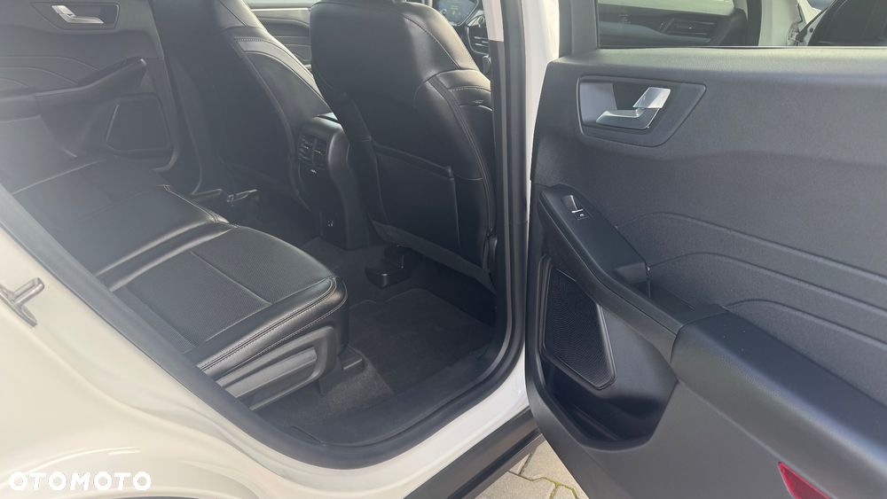 Ford Escape 2.0 EcoBoost AWD Titanium - 16