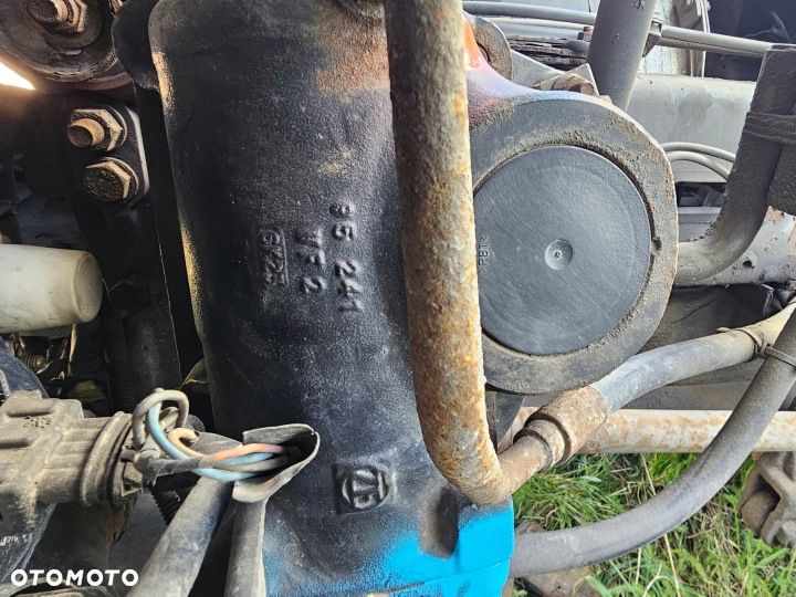 PRZEKŁADNIA KOLUMNA MAGLOWNICA KIEROWNICZA ZF RENAULT MIDLUM DCI DXI FELGI 17,5 - 4