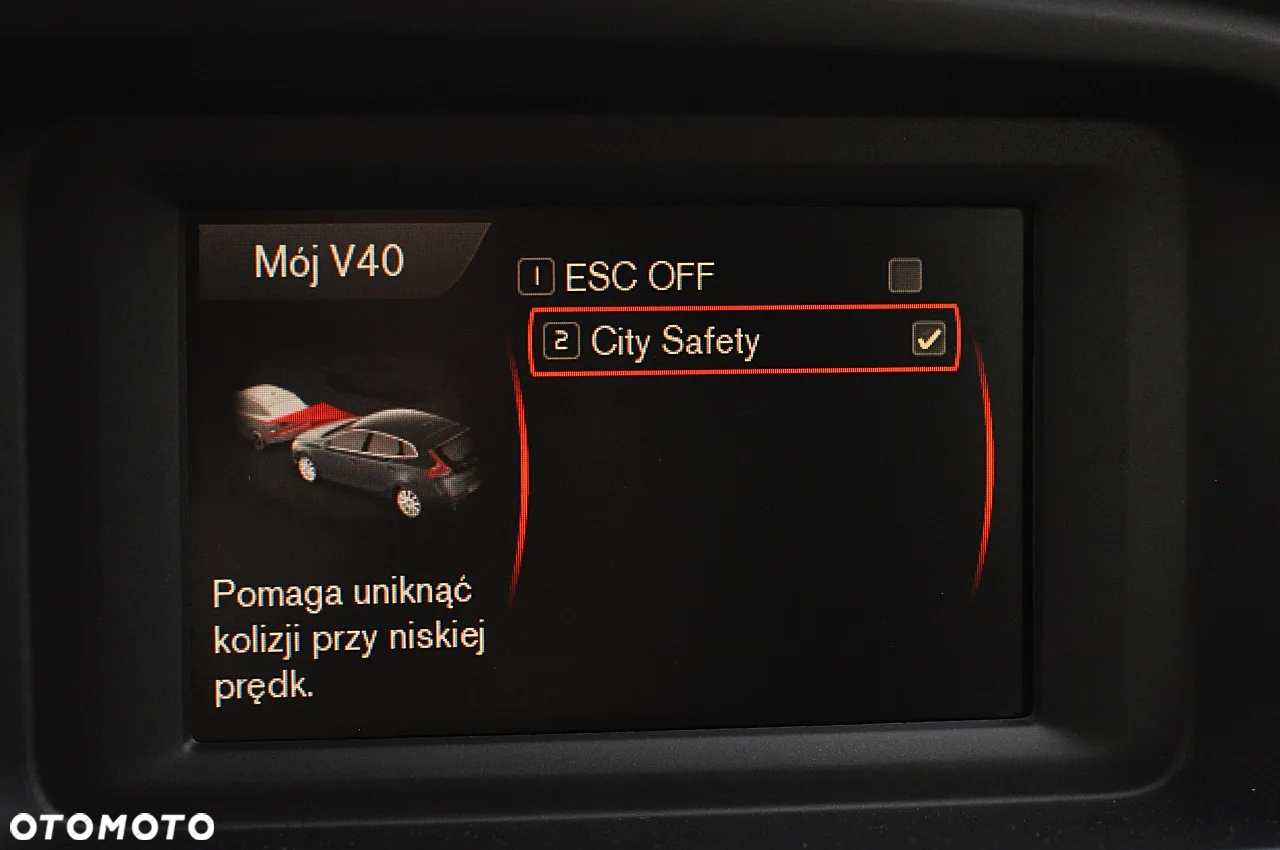 Volvo V40 D2 Momentum - 25