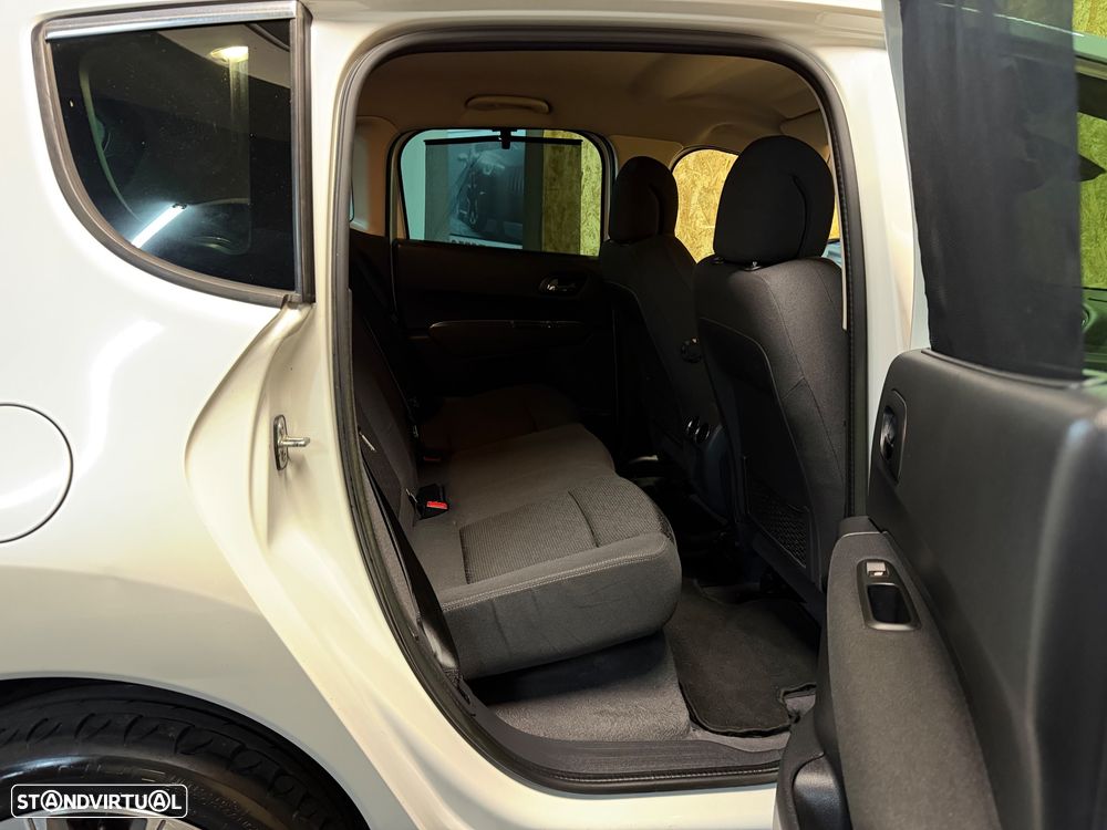 Peugeot 3008 1.6 HDi Style - 11