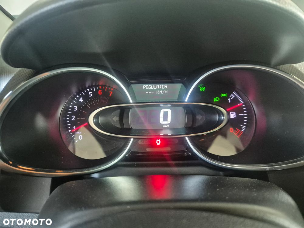 Renault Clio 1.2 16V Limited - 17