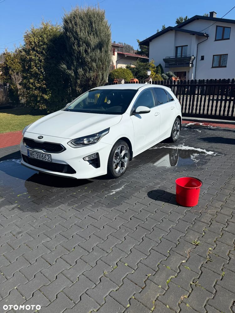 Kia Ceed 1.5 T-GDI L Business Line DCT - 12