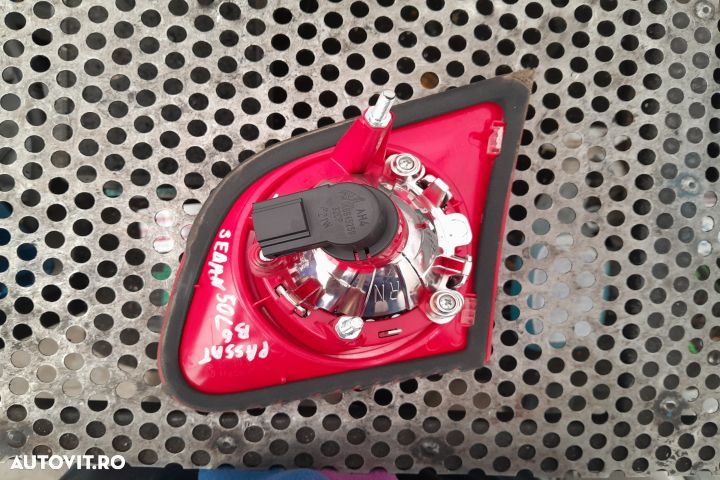 Lampa / Tripla stop stanga pe capota portbagaj 3C5945093E Volkswagen - 3