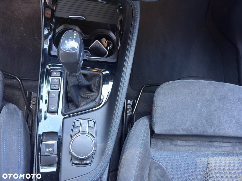 BMW X1 xDrive20i M Sport - 16