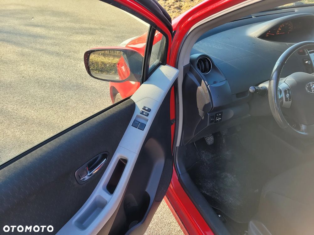 Toyota Yaris 1.8 VVT-i TSport - 12