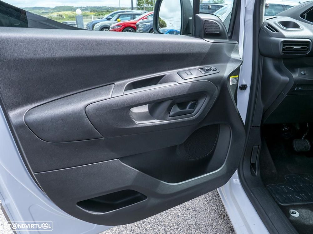 Peugeot Partner Premium - 17