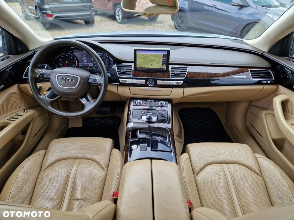 Audi A8 - 7