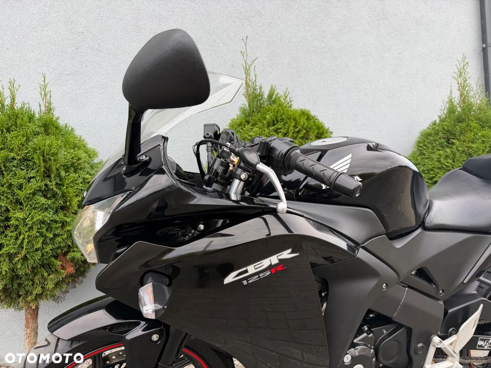 Honda CBR - 32