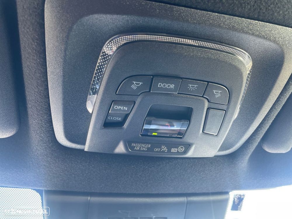 Toyota Corolla Cross 1.8 Hybrid Exclusive - 28