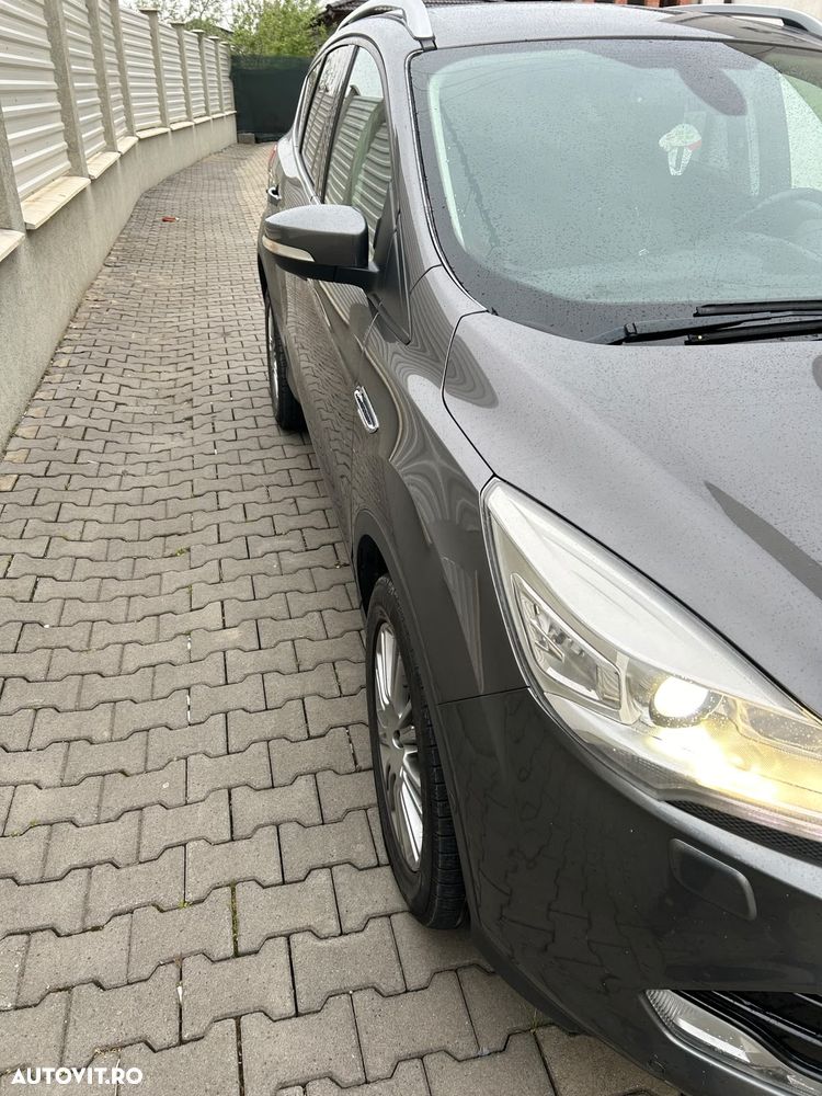Ford Kuga 2.0 TDCi Powershift 4WD Titanium - 8