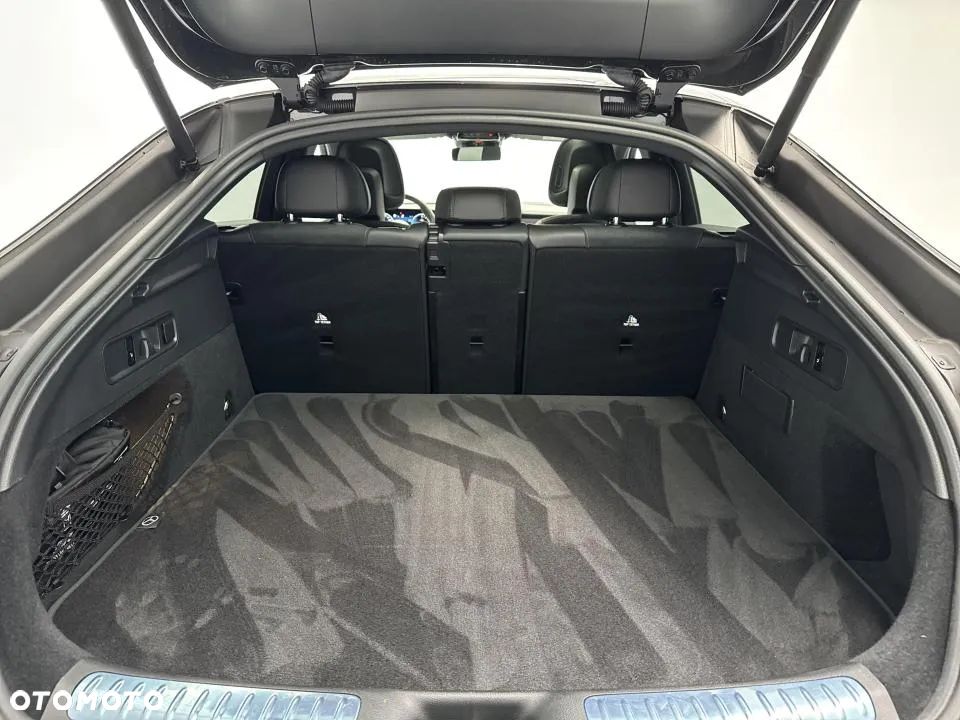 Mercedes-Benz GLC - 22
