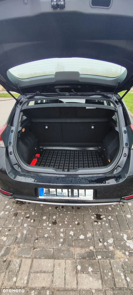 Toyota Auris 1.6 Classic Plus - 4