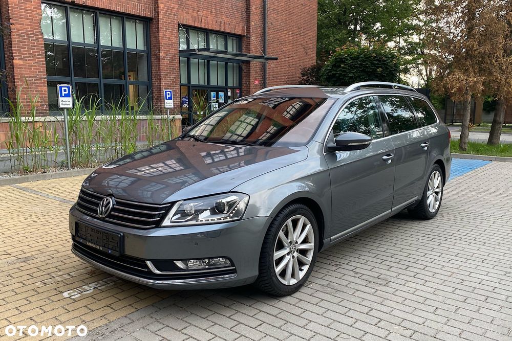 Volkswagen Passat 2.0 TDI DSG BlueMotion Technology Highline - 1