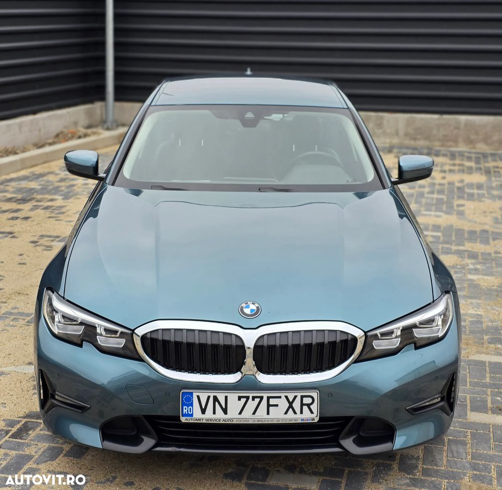 BMW Seria 3 318d - 19
