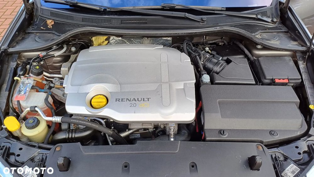 Renault Laguna 2.0 DCi FAP Initiale - 27