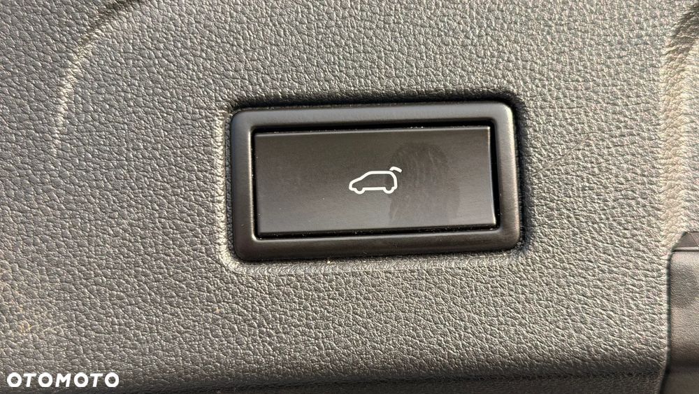 Volkswagen Touran 1.4 TSI BMT Highline DSG - 9