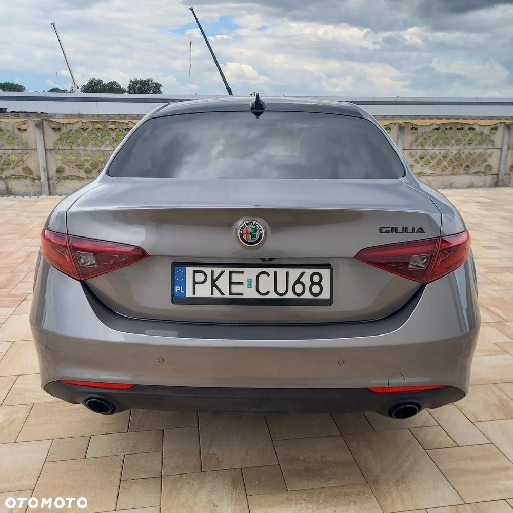 Alfa Romeo Giulia 2.2 D Turbo Sprint - 4