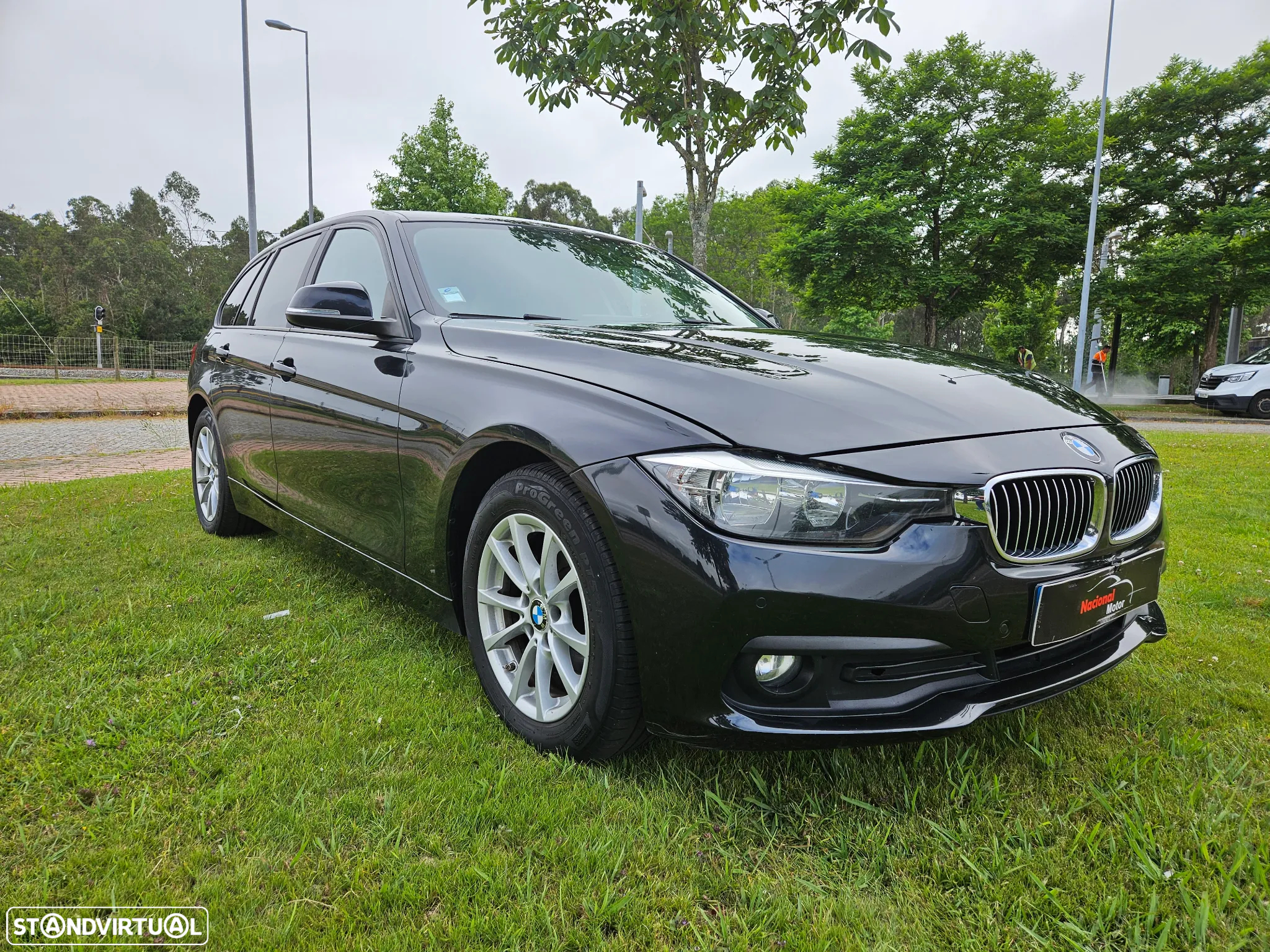 BMW 318 d Touring Line Luxury - 4