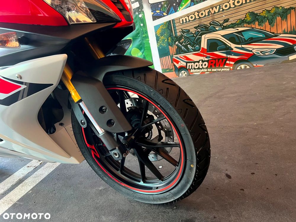 Yamaha YZF - 14