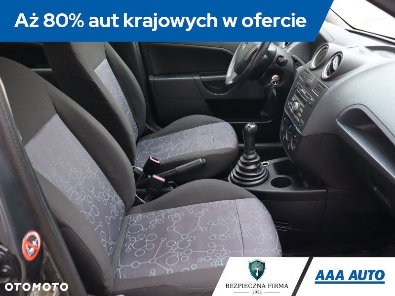Ford Fiesta - 10