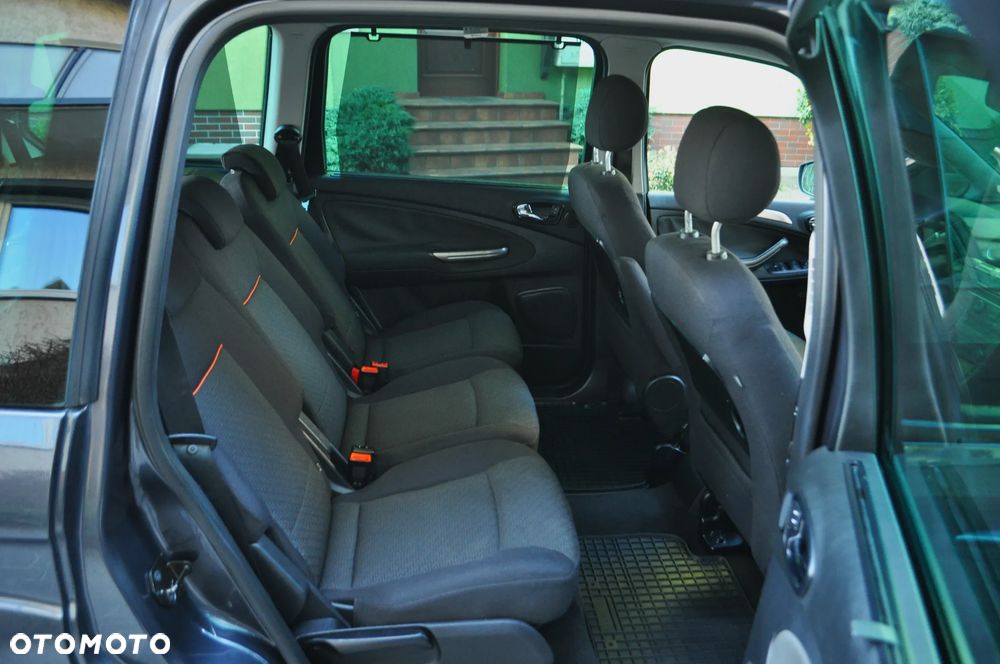 Ford Galaxy 2.0 TDCi Ghia - 18