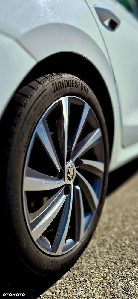Skoda Octavia 2.0 TSI 4x4 Style DSG - 5