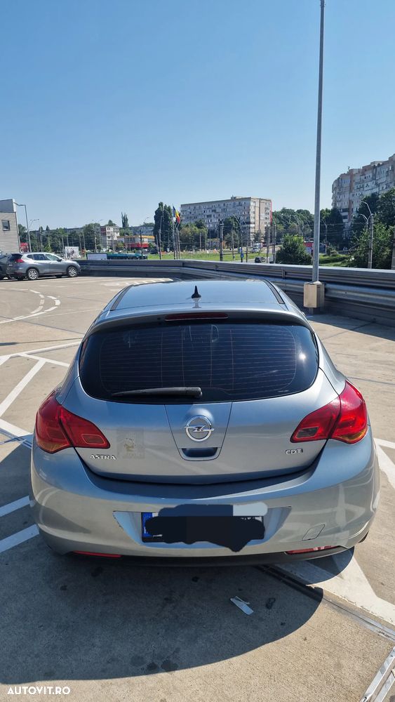 Opel Astra 1.7 CDTI DPF Color Edition - 11