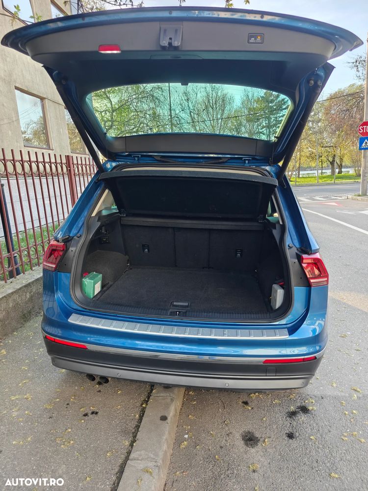 Volkswagen Tiguan - 12