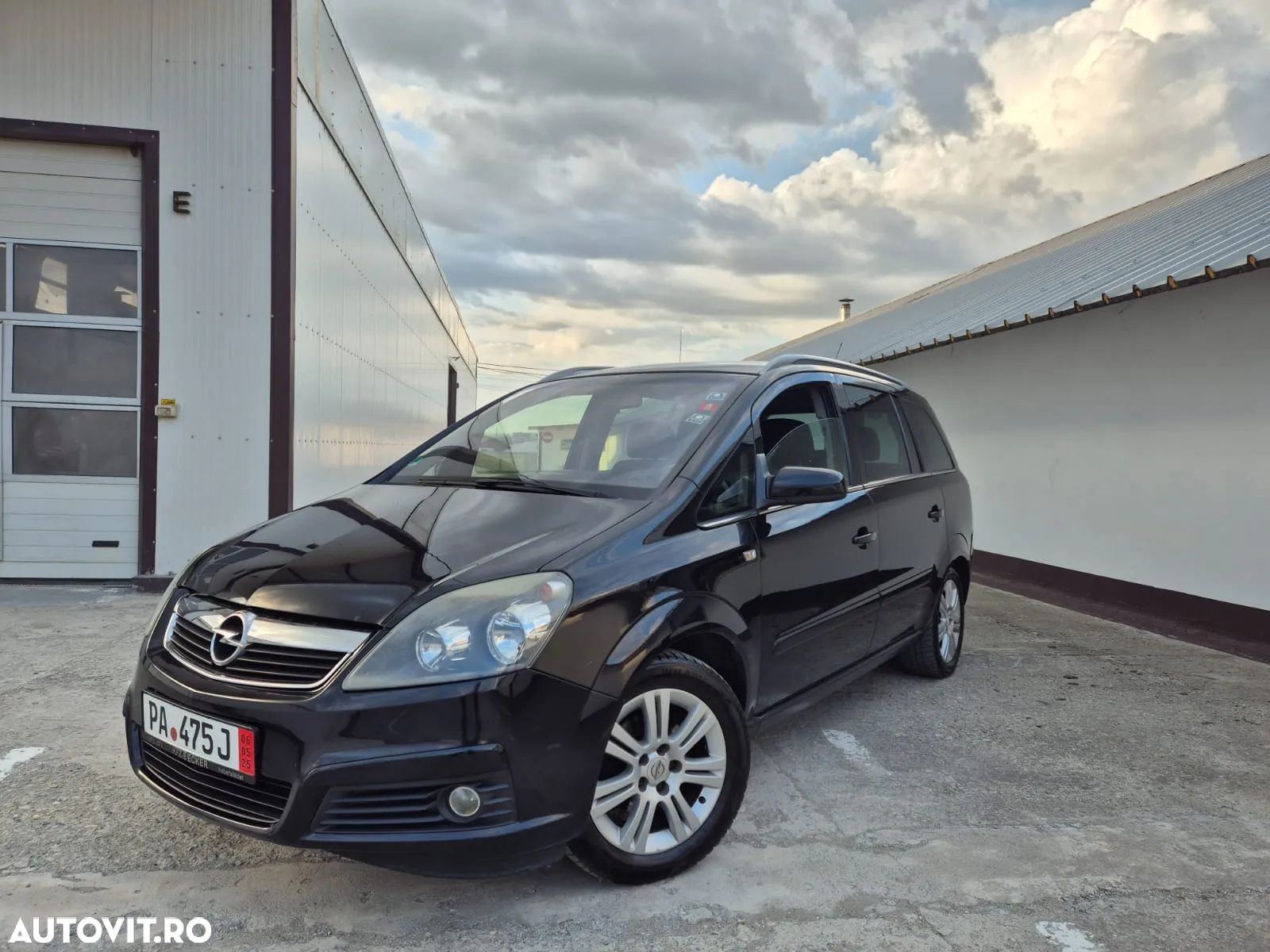 Opel Zafira 1.8 Edition - 1