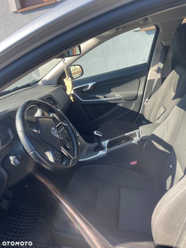 Volvo V60 D2 Drive-E Base - 6