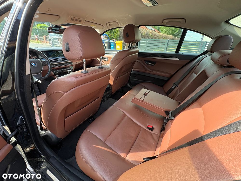 BMW Seria 5 520d xDrive Luxury Line - 23