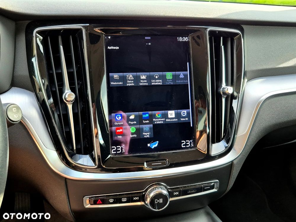 Volvo V60 Cross Country - 22