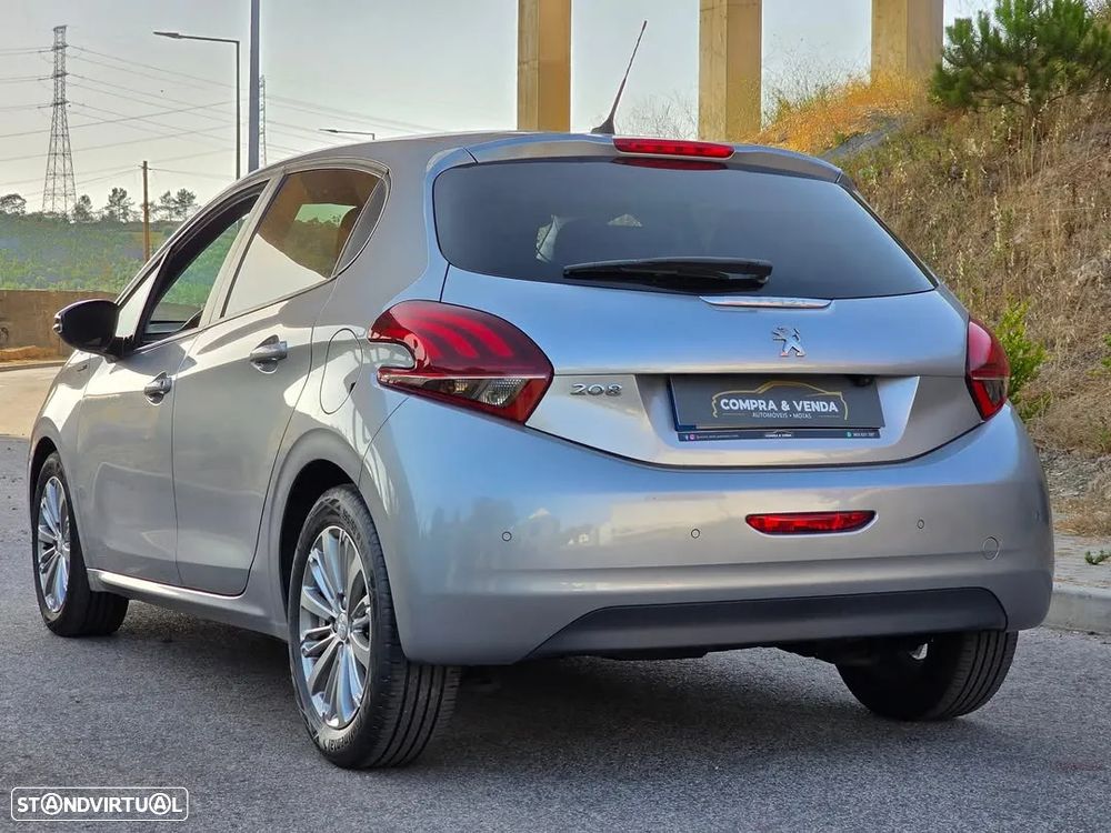 Peugeot 208 1.6 BlueHDi Style - 3