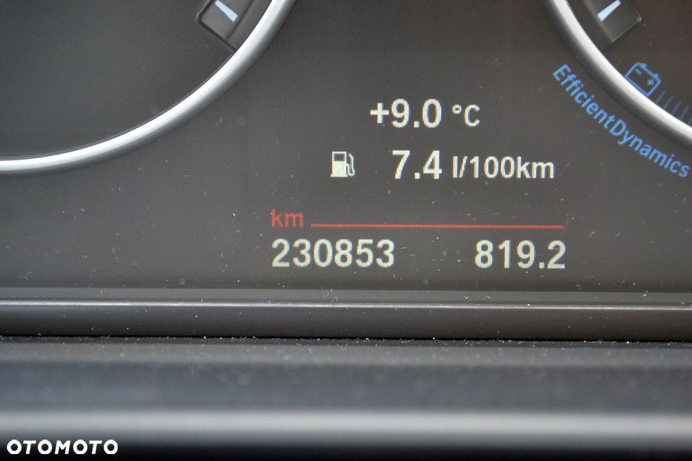 BMW Seria 5 520d Luxury Line - 23