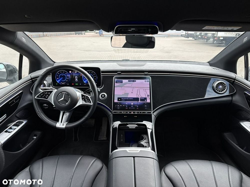 Mercedes-Benz EQE - 13
