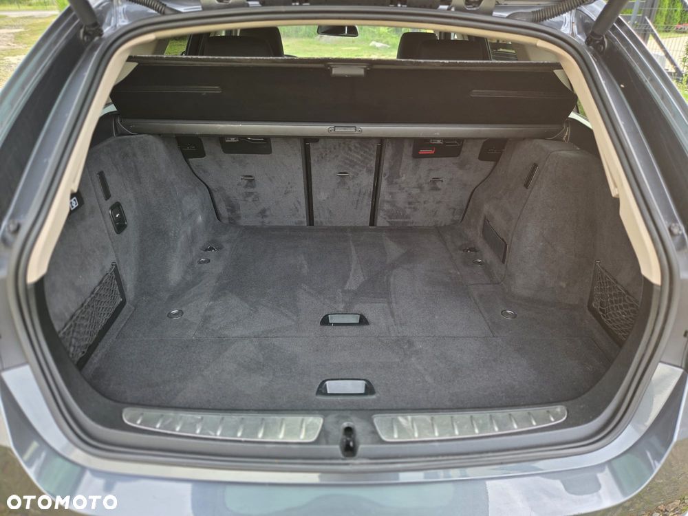 BMW Seria 3 318d - 19