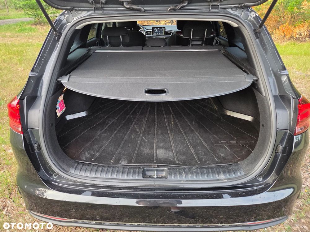 Kia Ceed 1.4 T-GDI M DCT - 11