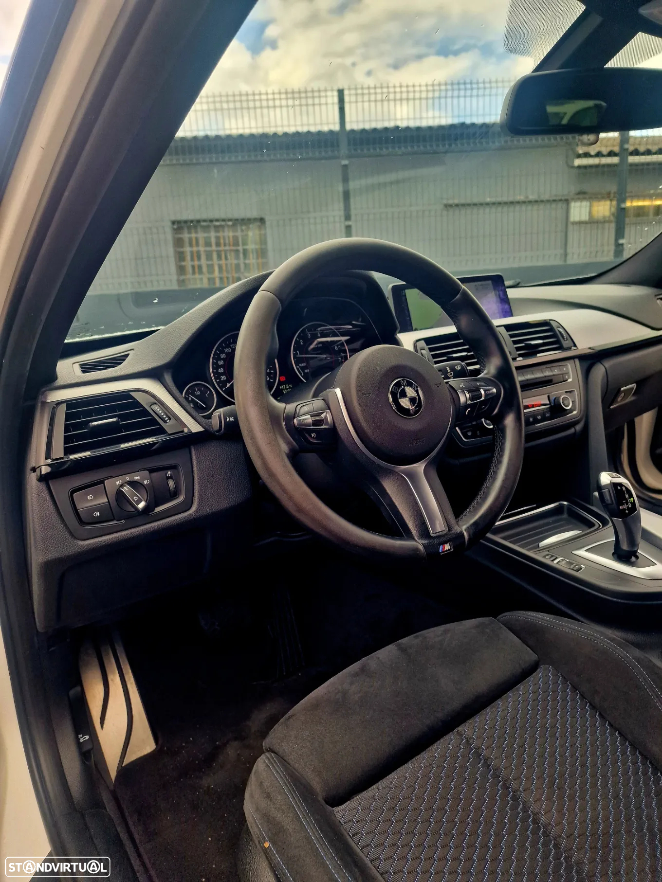 BMW 328 i Auto Pack M - 14