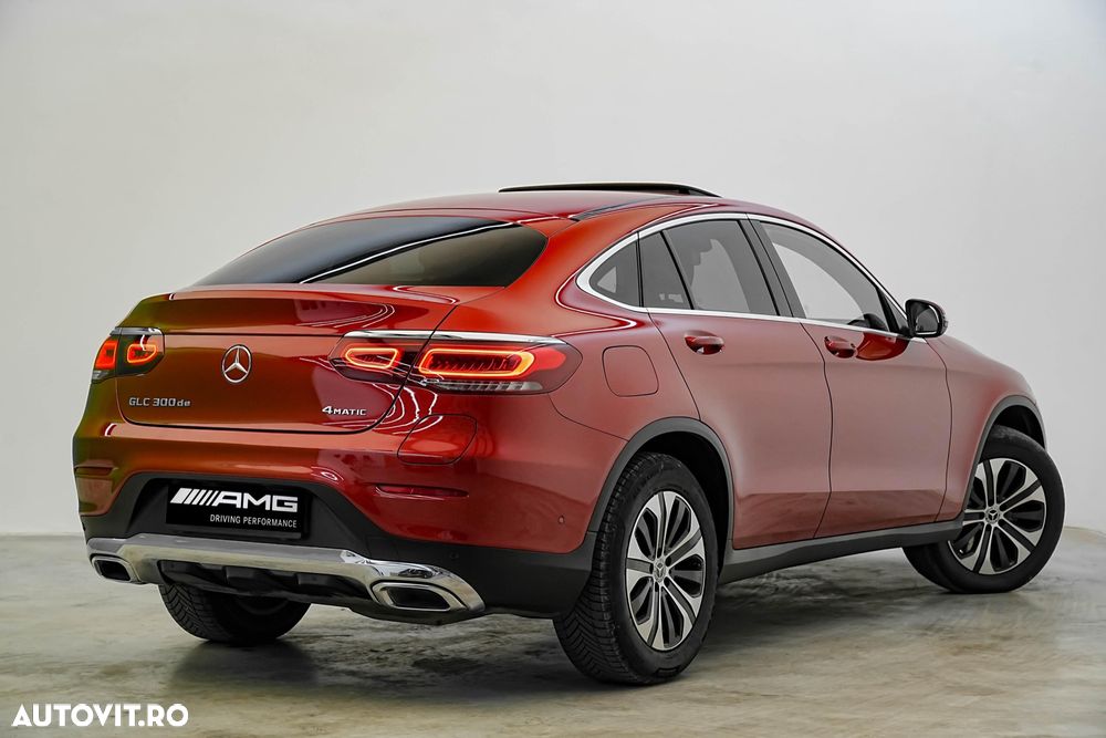 Mercedes-Benz GLC Coupe 300 de 4Matic 9G-TRONIC AMG Line - 7