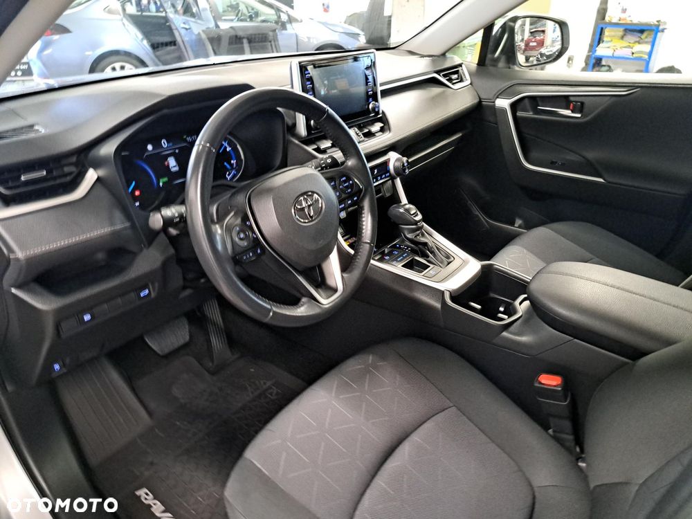 Toyota RAV4 - 15