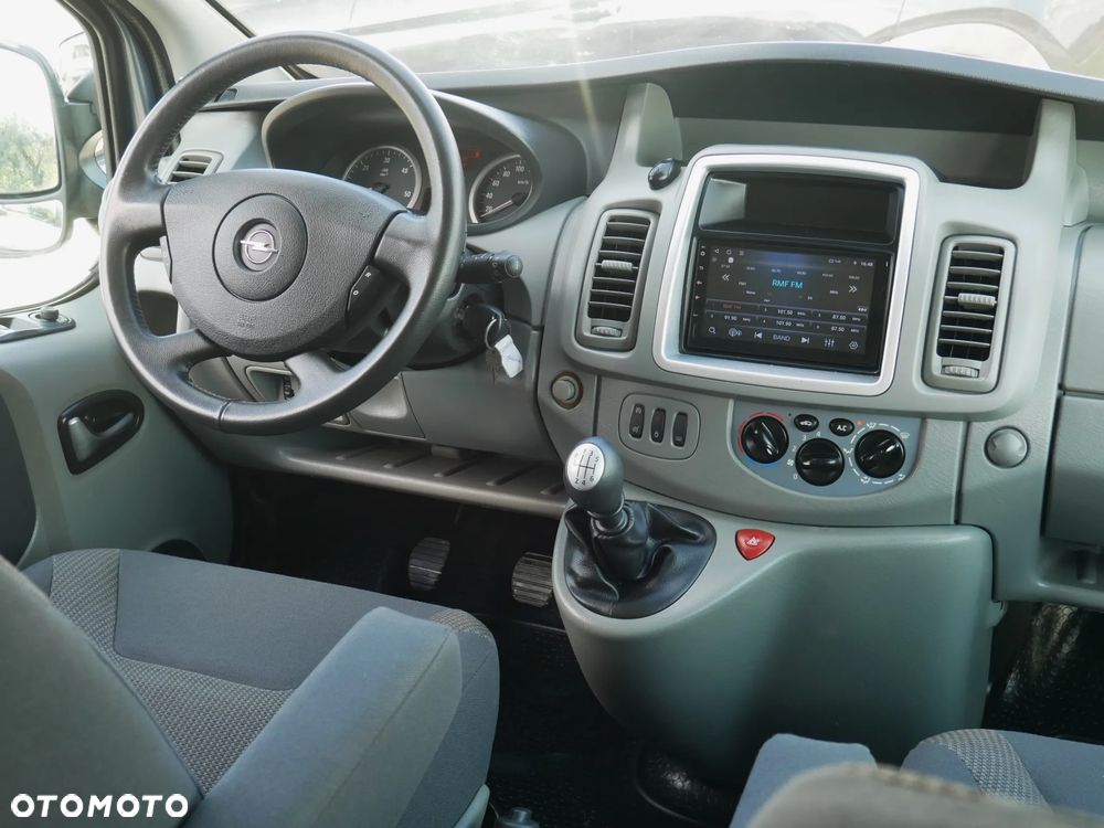 Opel Vivaro - 24
