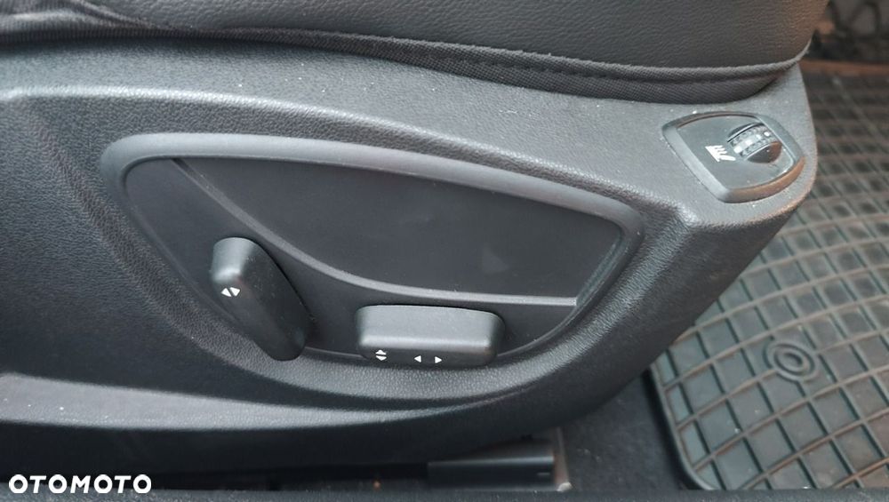 Renault Laguna 2.0 dCi Initiale - 16