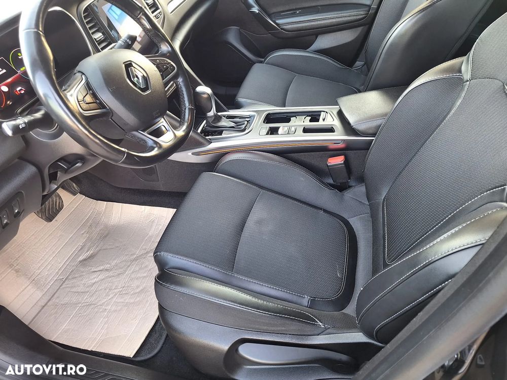 Renault Megane Grandtour E-TECH Plug-in 160 INTENS - 7
