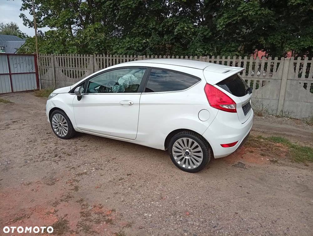 Ford Fiesta 1.25 Trend Edition - 6